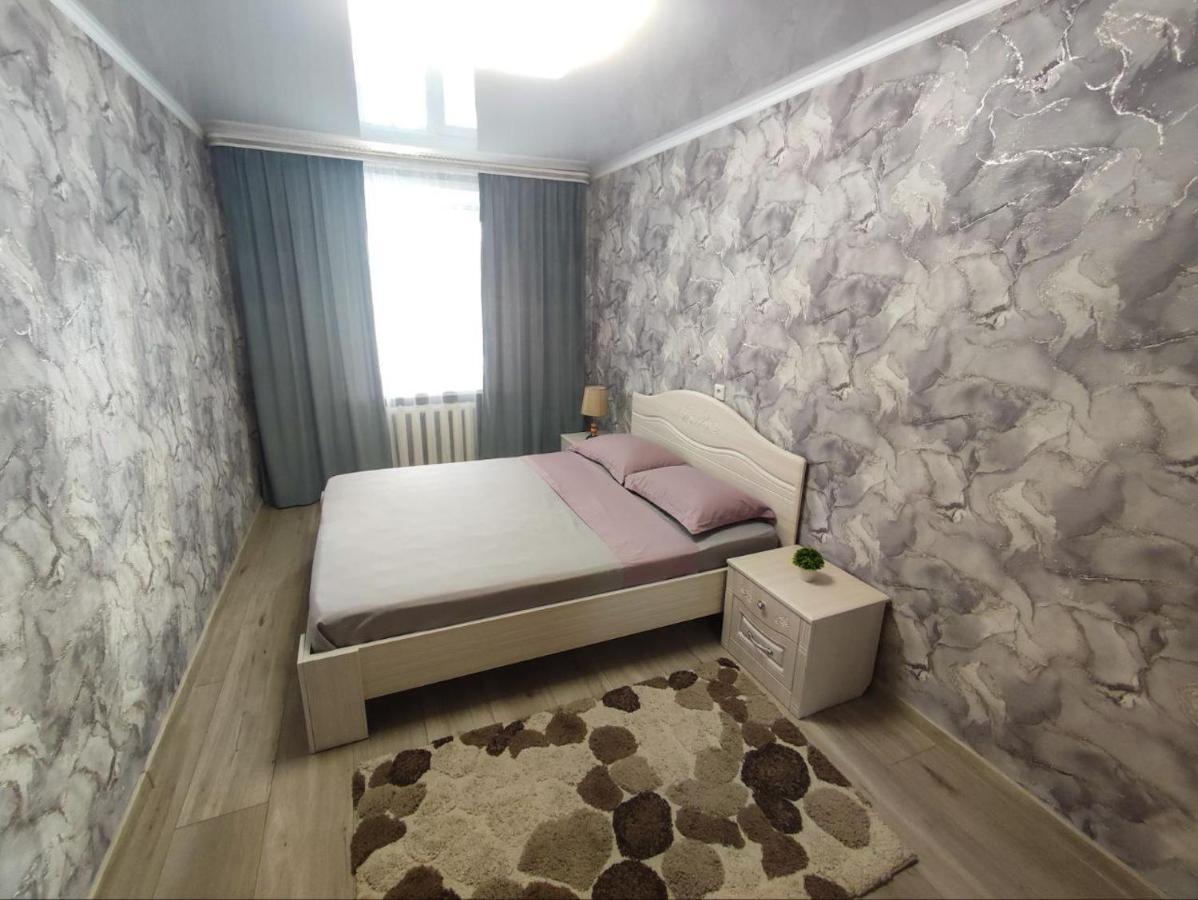 2-Х Комнатная Квартира В Центре На Ул.Бородина 107 Kostanay Bagian luar foto