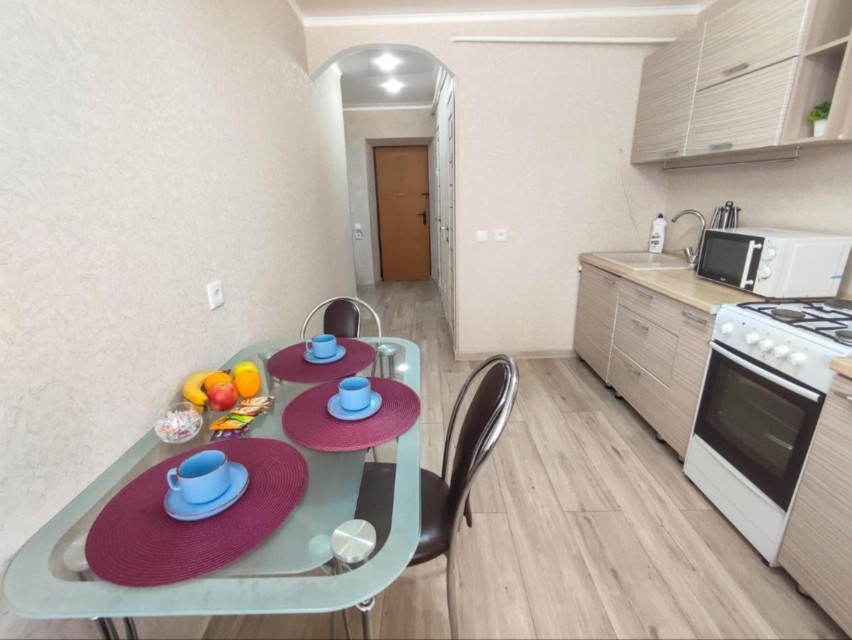 2-Х Комнатная Квартира В Центре На Ул.Бородина 107 Kostanay Bagian luar foto